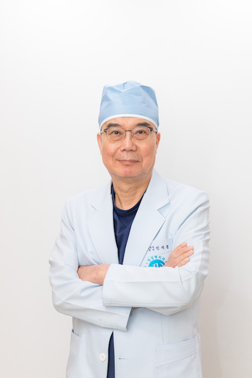 [헤모필리아] 깊은 미간주름 제거, 새살 채워주는 자연스러운 방법 도움
